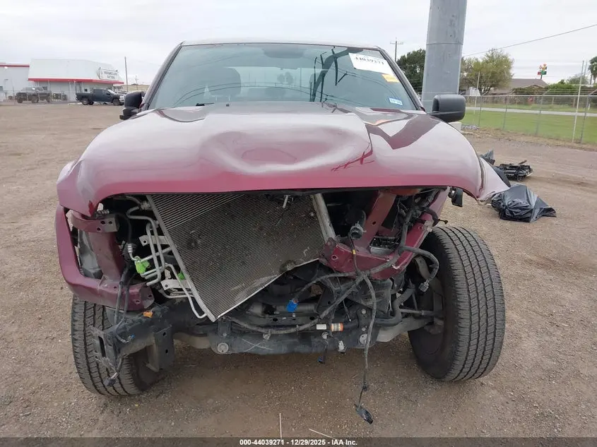 2024 RAM 1500 CLASSIC WARLOCK  4X2 5'7 BOX