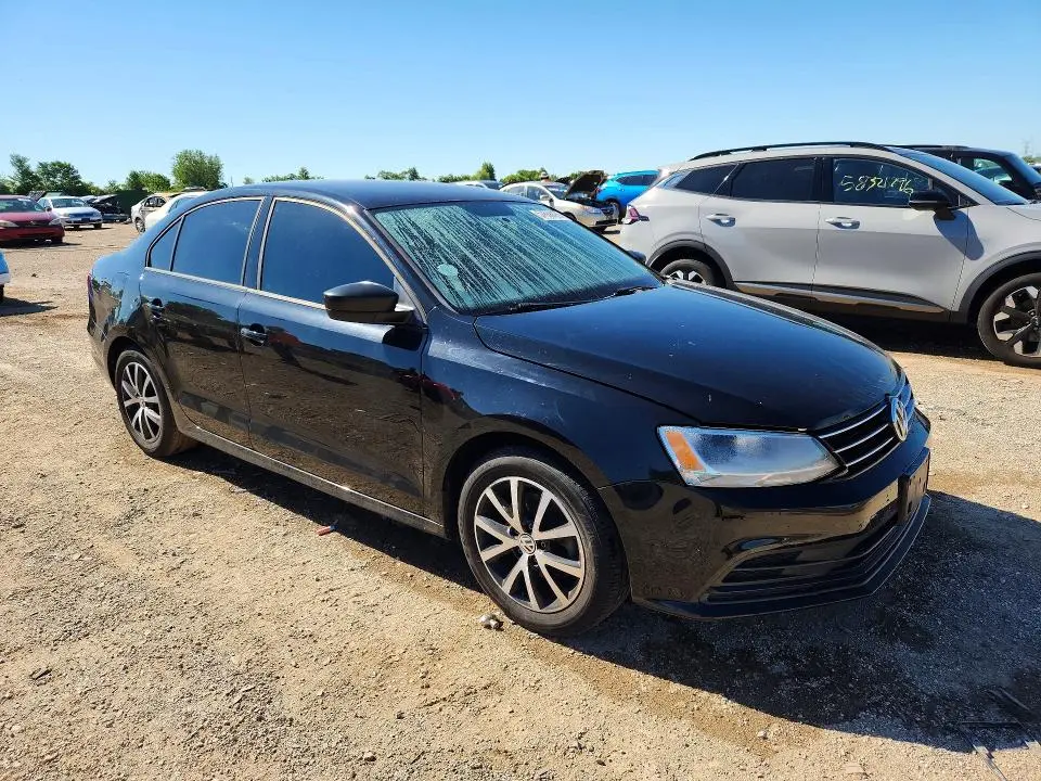 2016 VOLKSWAGEN JETTA SE  