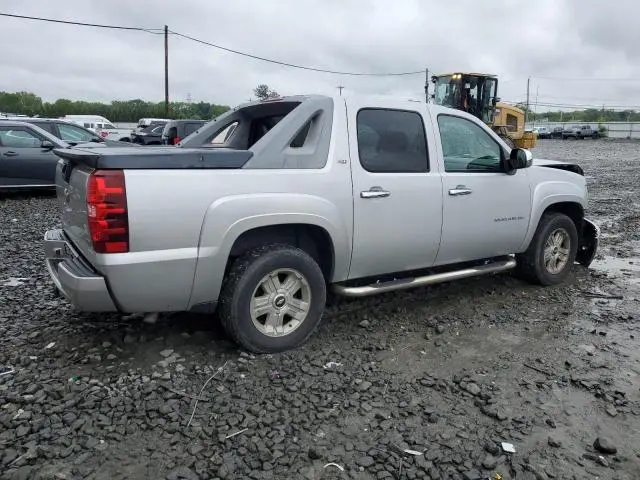 2010 CHEVROLET AVALANCHE LT  
