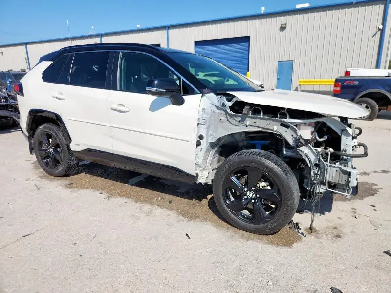 2021 TOYOTA RAV4 XSE  