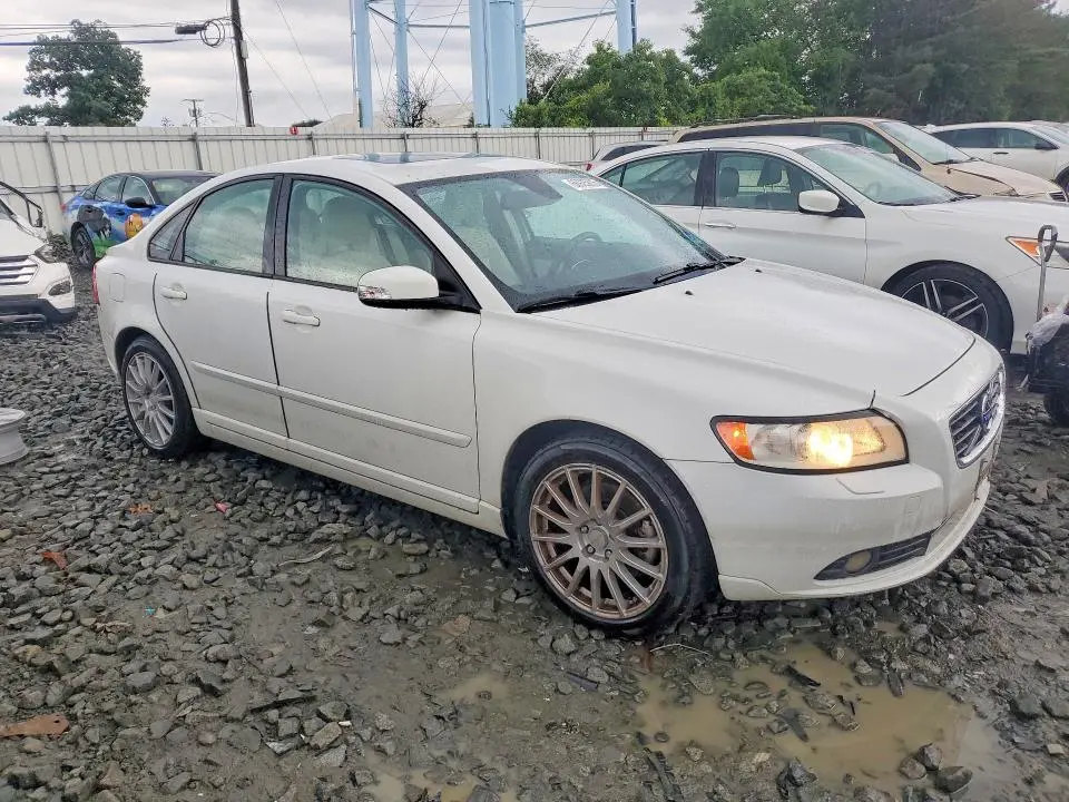 2011 VOLVO S40 T5  