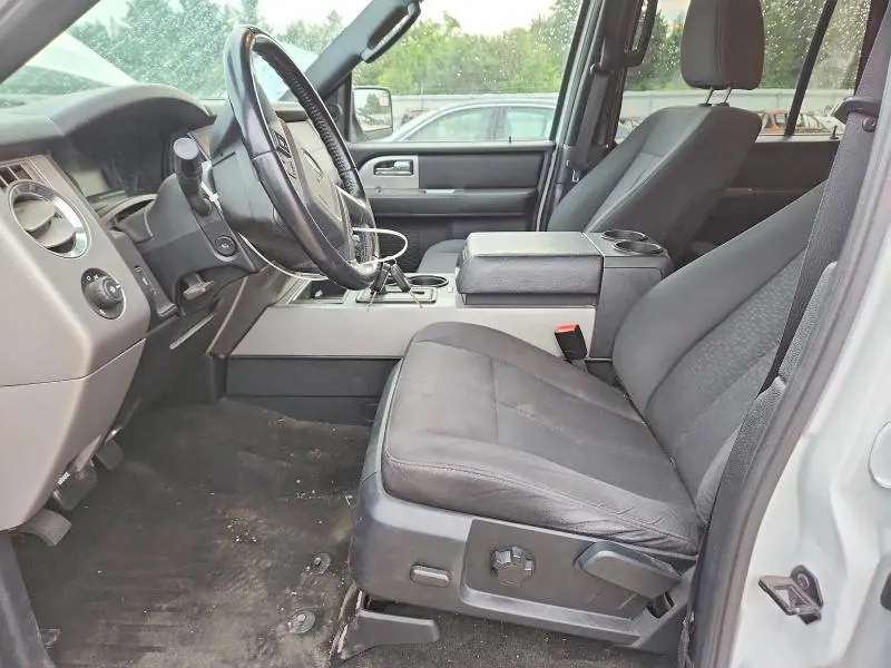 2017 FORD EXPEDITION EL XLT  
