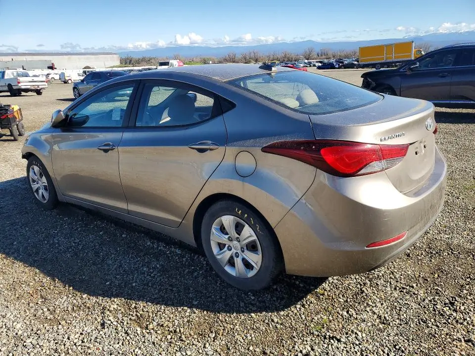 2016 HYUNDAI ELANTRA SE  