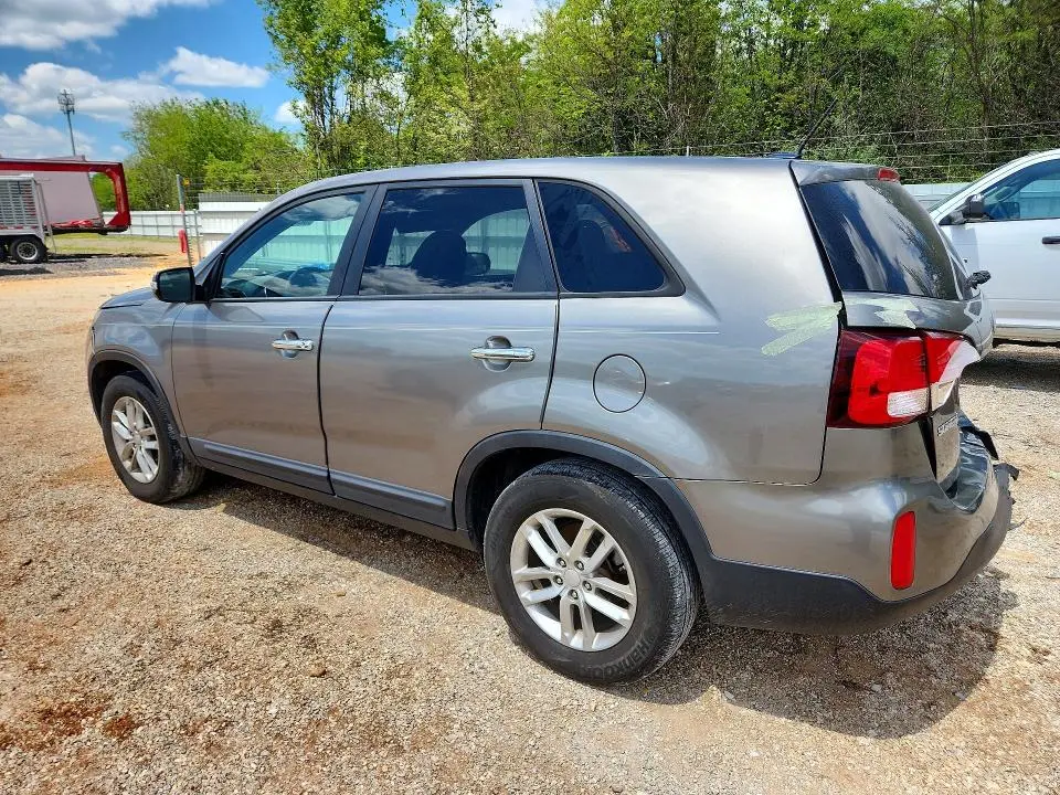 2015 KIA SORENTO LX  