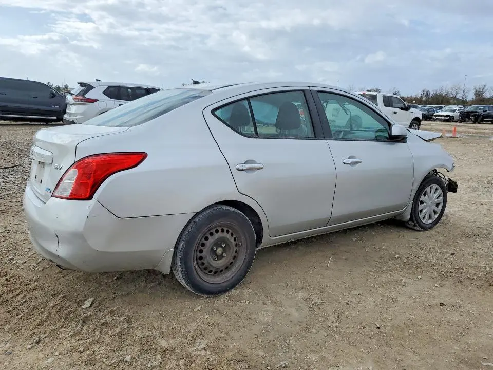 2012 NISSAN VERSA S  