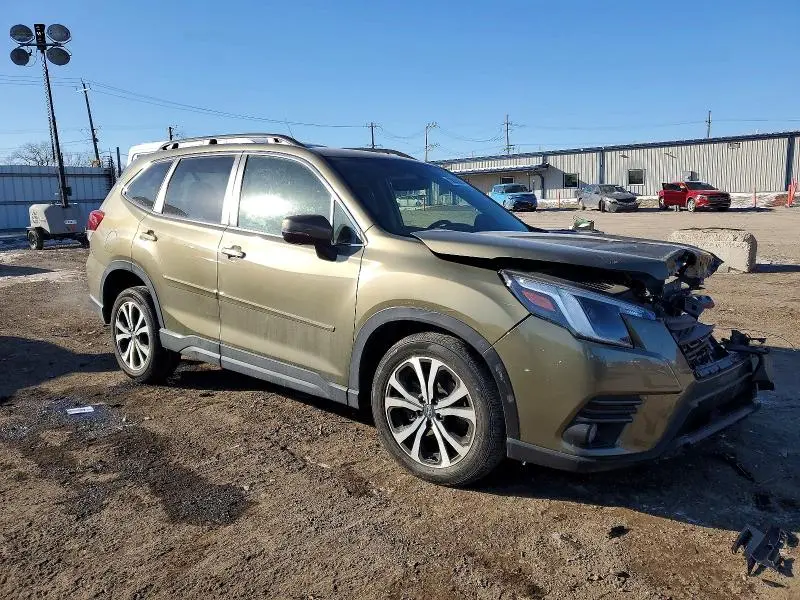 2022 SUBARU FORESTER LIMITED  