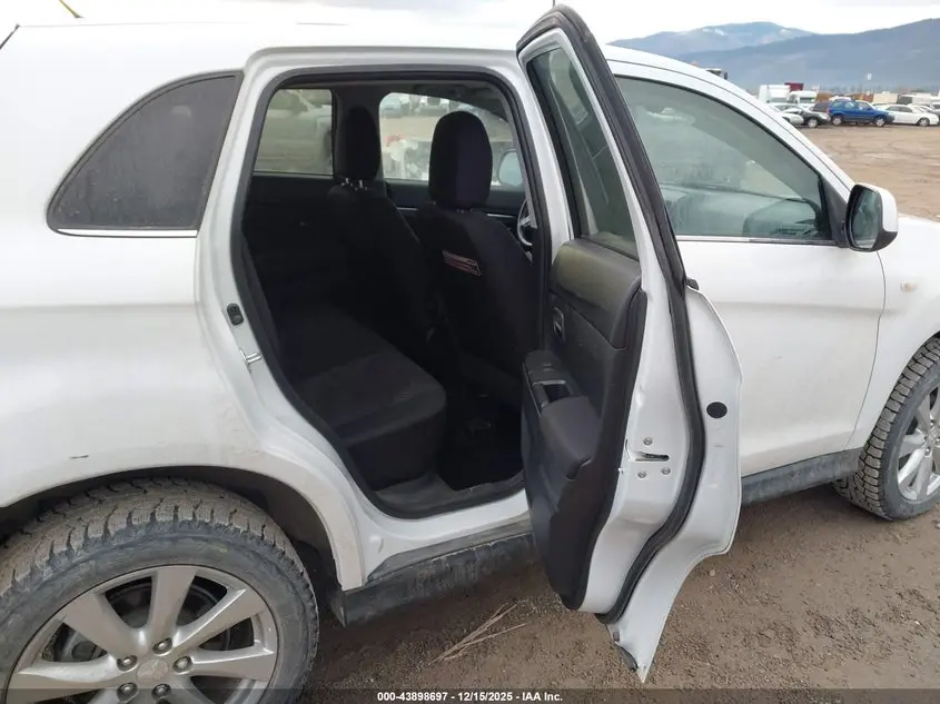 2013 MITSUBISHI OUTLANDER SPORT SE