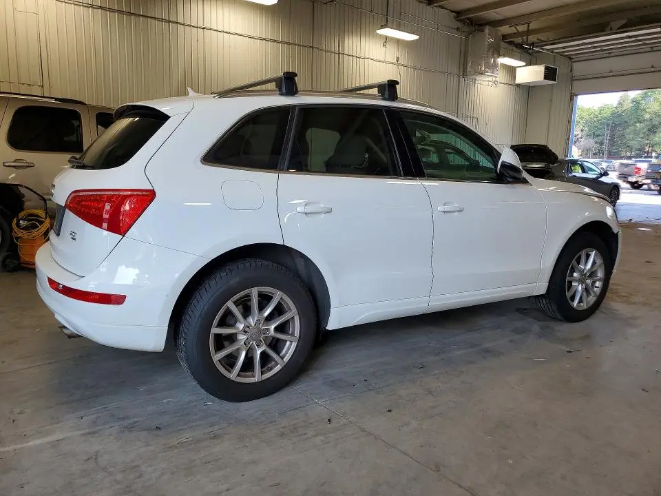 2011 AUDI Q5 PREMIUM  