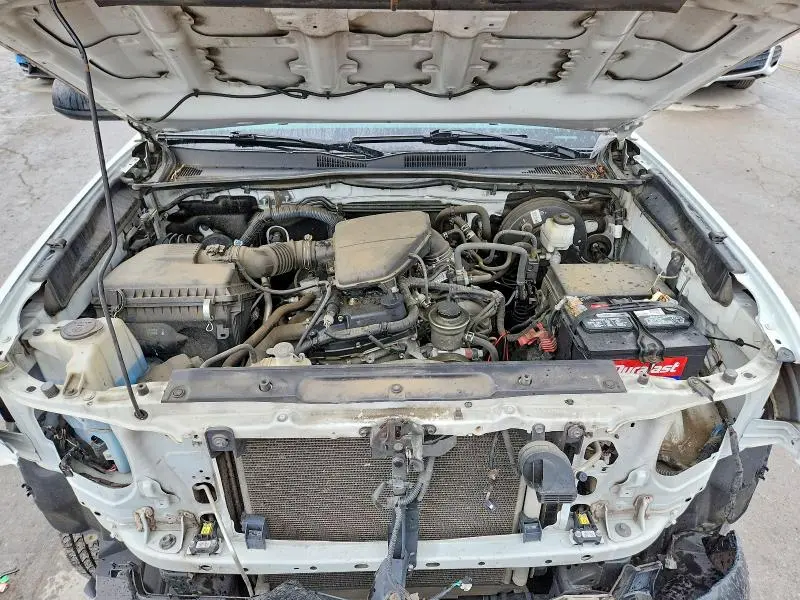 2019 TOYOTA TACOMA SR  