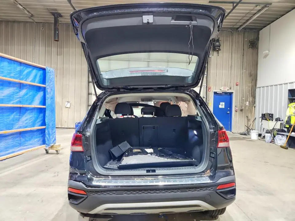 2024 VOLKSWAGEN TAOS S  