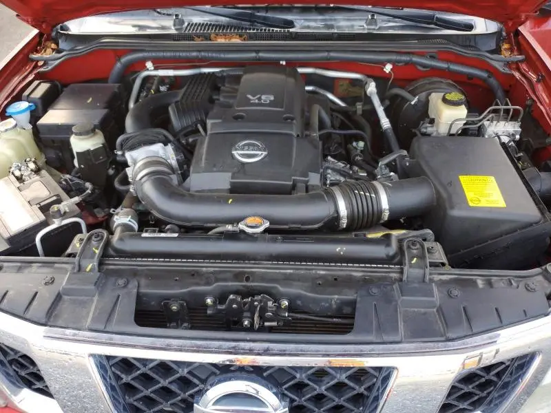 2016 NISSAN FRONTIER SL  