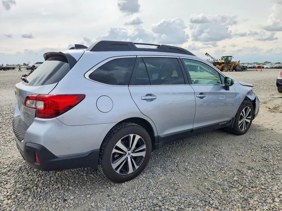 2018 SUBARU OUTBACK 3.6R LIMITED  