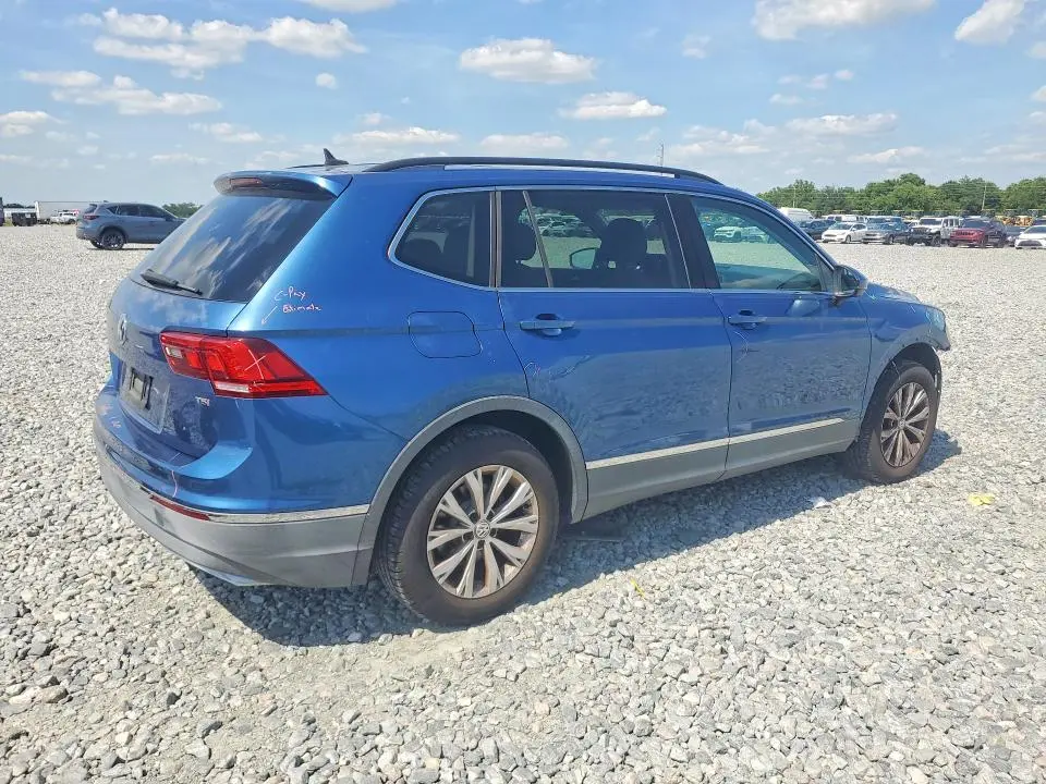2018 VOLKSWAGEN TIGUAN SE  