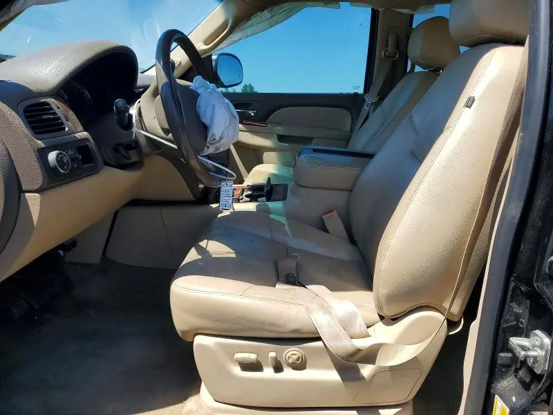 2014 CHEVROLET SUBURBAN C1500 LTZ  