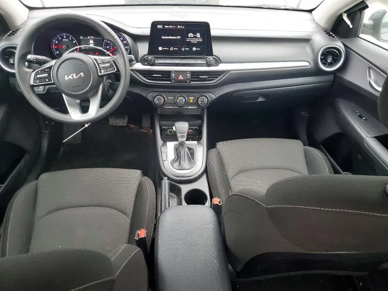2024 KIA FORTE LX  