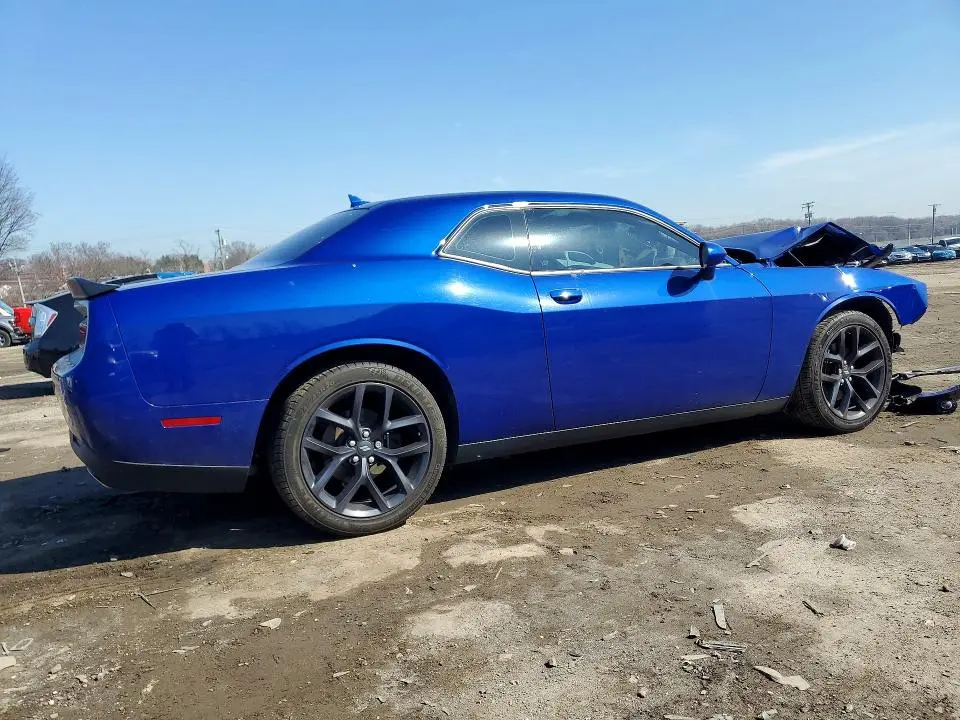 2021 DODGE CHALLENGER SXT  