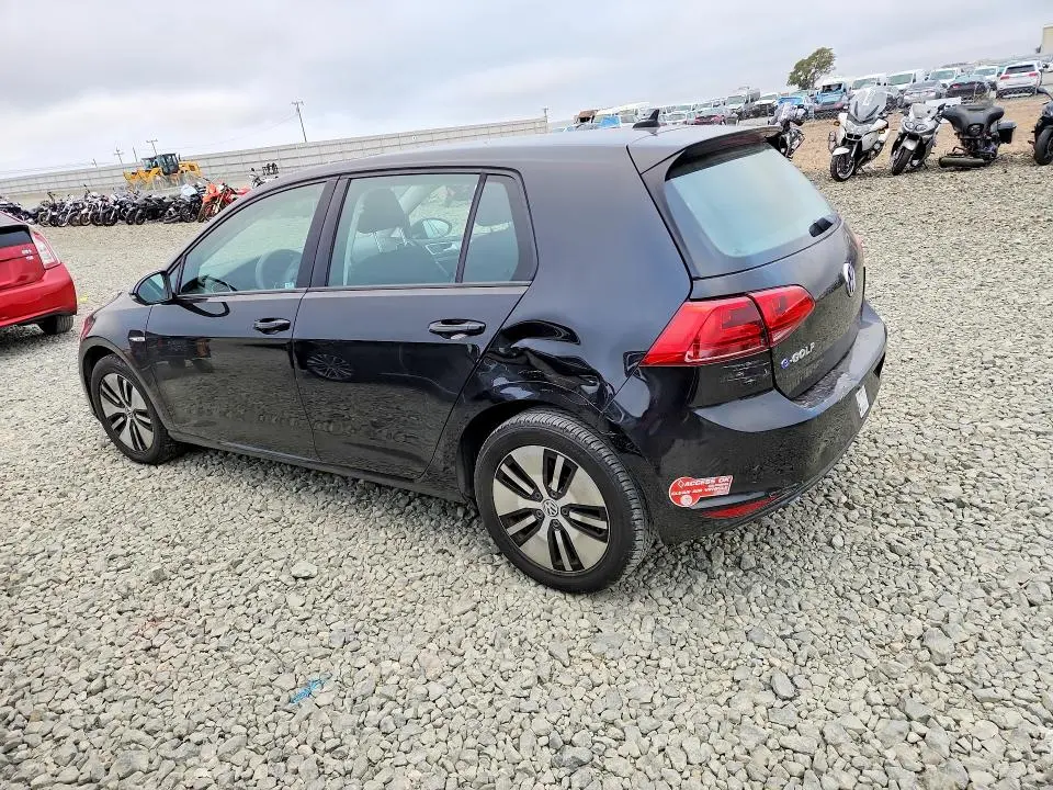 2016 VOLKSWAGEN E-GOLF SE  