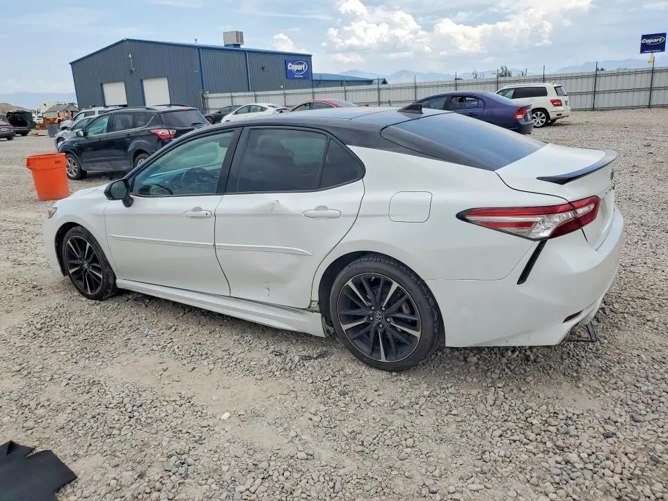 2019 TOYOTA CAMRY XSE  