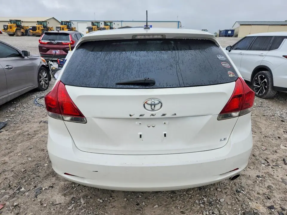 2013 TOYOTA VENZA LE  