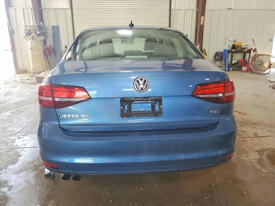 2017 VOLKSWAGEN JETTA SE  