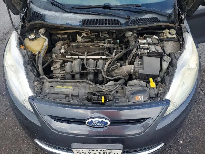 2011 FORD FIESTA SE  