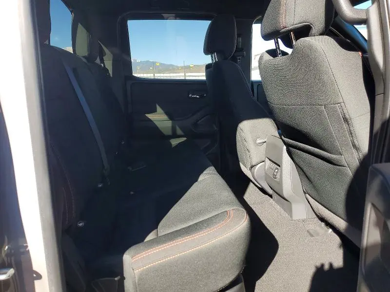 2024 NISSAN FRONTIER PRO-4X  
