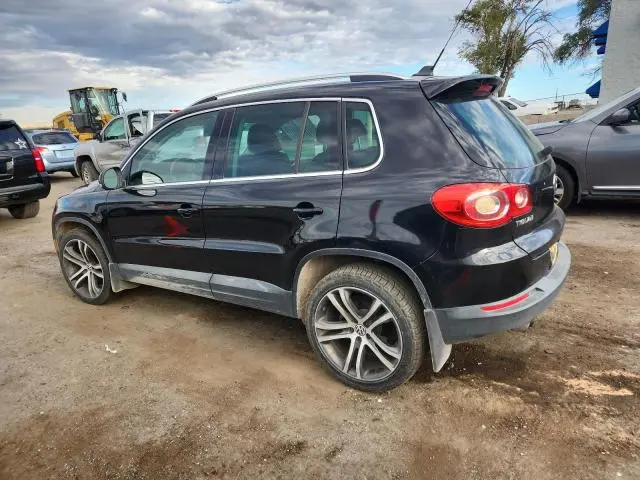 2011 VOLKSWAGEN TIGUAN S  