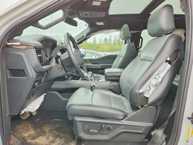 2024 FORD F150 LIGHTNING LARIAT  