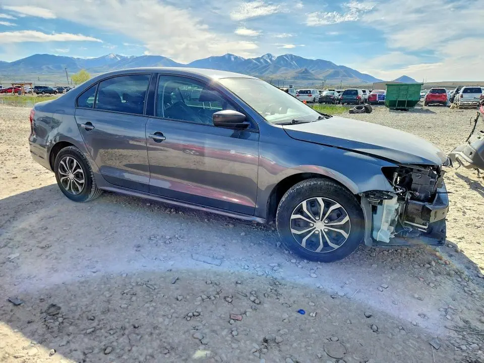 2016 VOLKSWAGEN JETTA S  