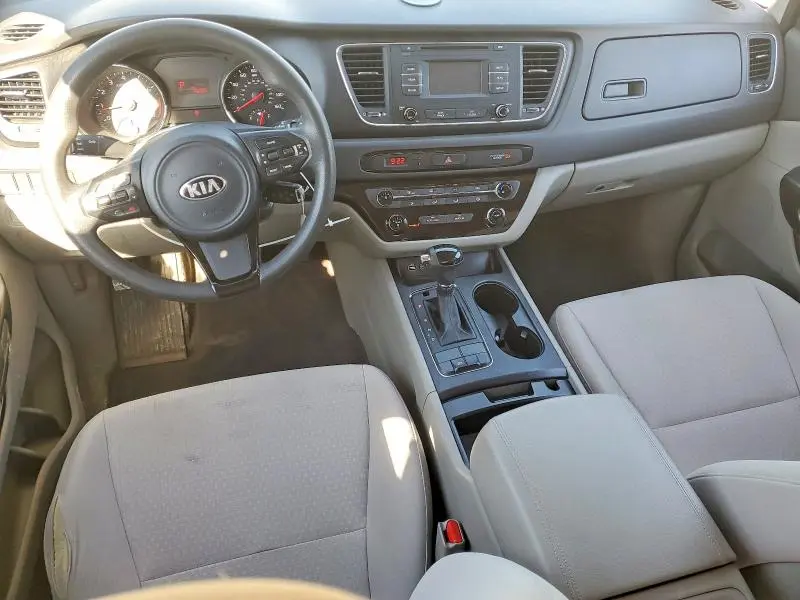 2017 KIA SEDONA LX  