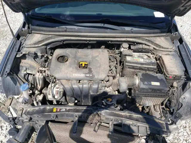 2018 HYUNDAI ELANTRA SE  