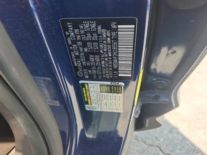 2017 HYUNDAI SANTA FE SE  