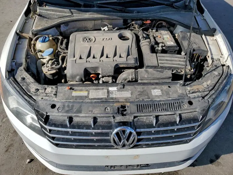 2012 VOLKSWAGEN PASSAT SEL  