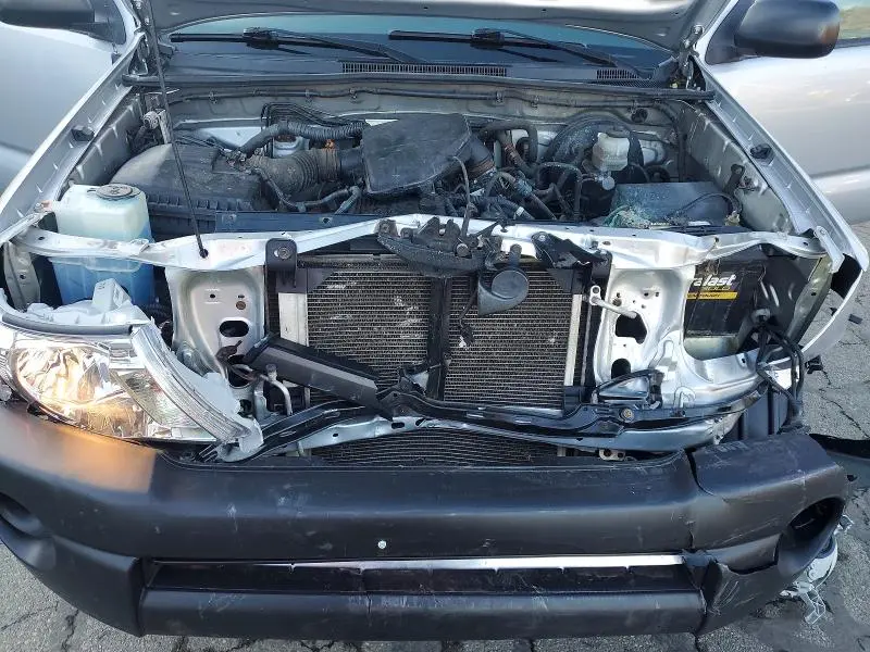 2011 TOYOTA TACOMA BASE  