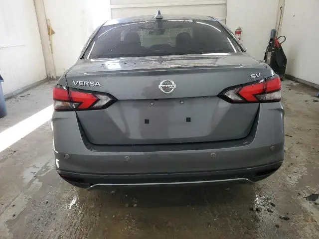 2021 NISSAN VERSA SV  