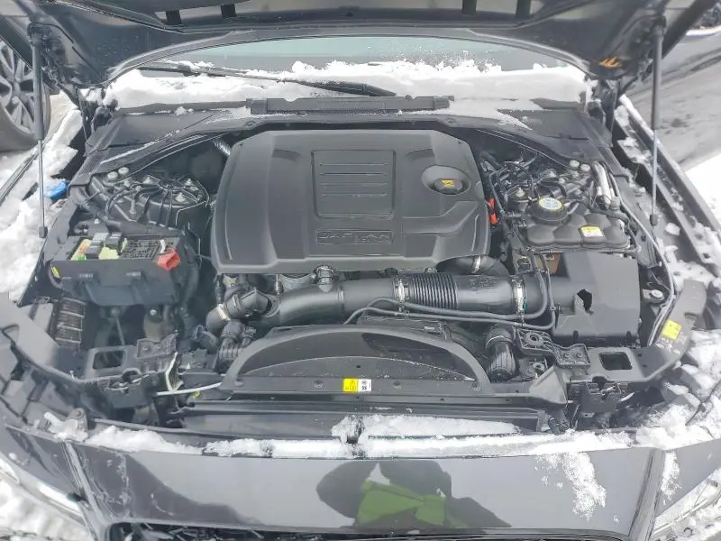 2024 JAGUAR XF R-DYNAMIC SE  