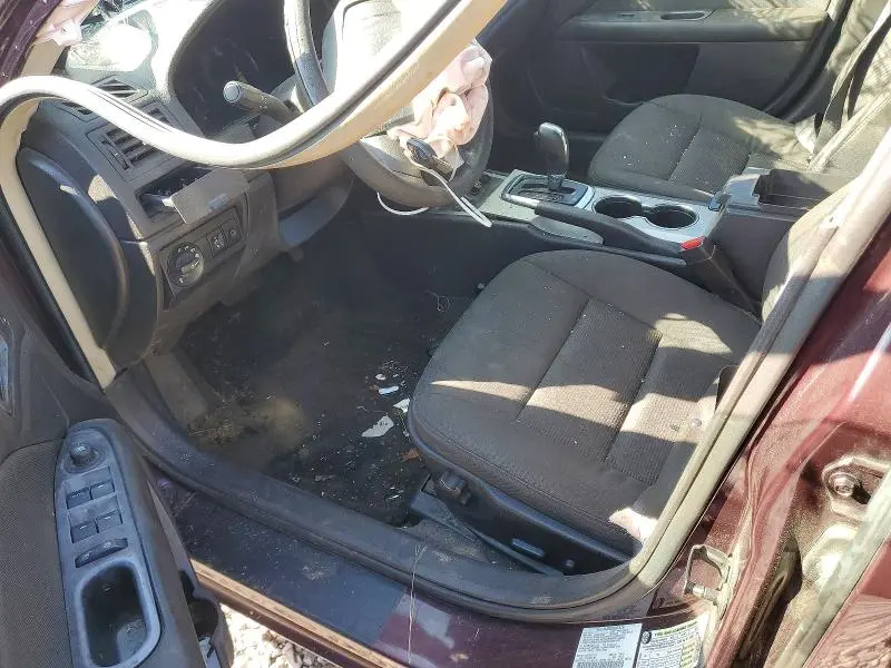 2011 FORD FUSION SE  