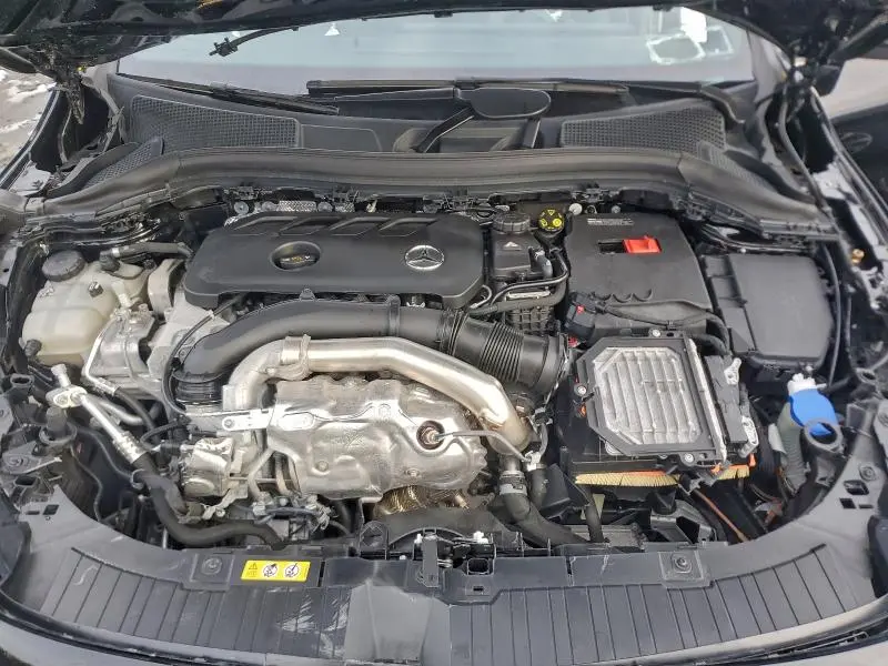 2025 MERCEDES-BENZ GLA 250  