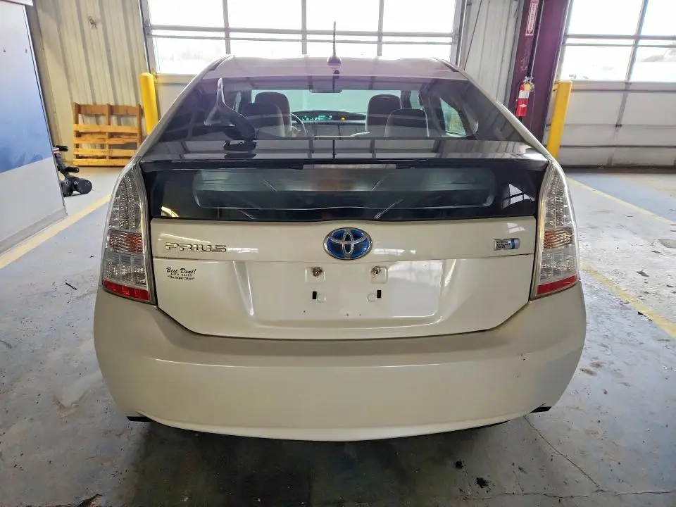 2010 TOYOTA PRIUS II  