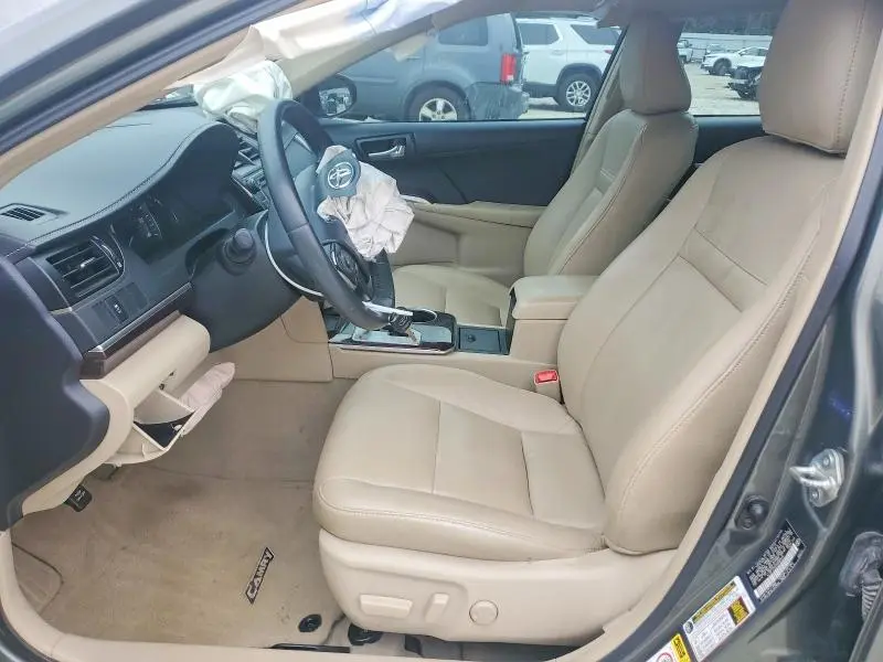 2013 TOYOTA CAMRY XLE  
