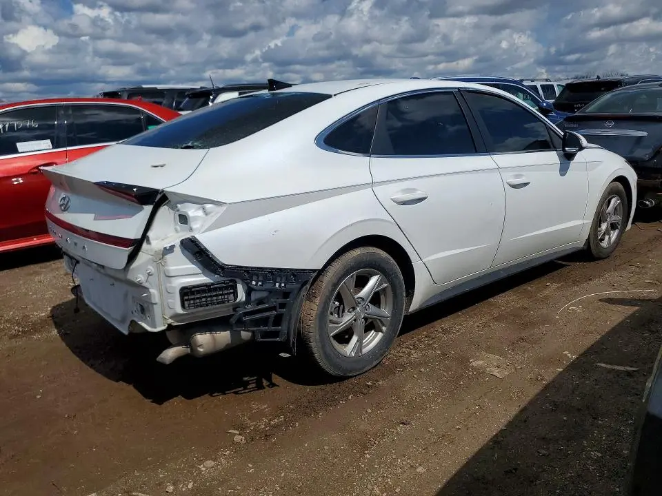 2021 HYUNDAI SONATA SE  