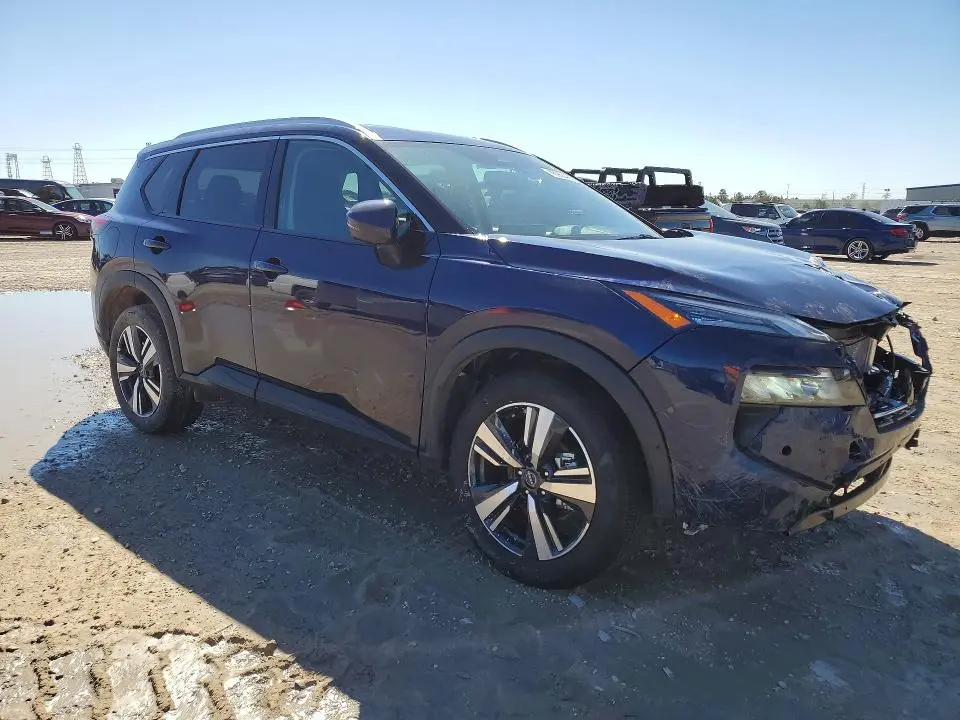 2026 NISSAN ROGUE SL  