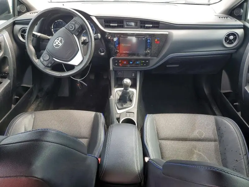 2018 TOYOTA COROLLA SE  