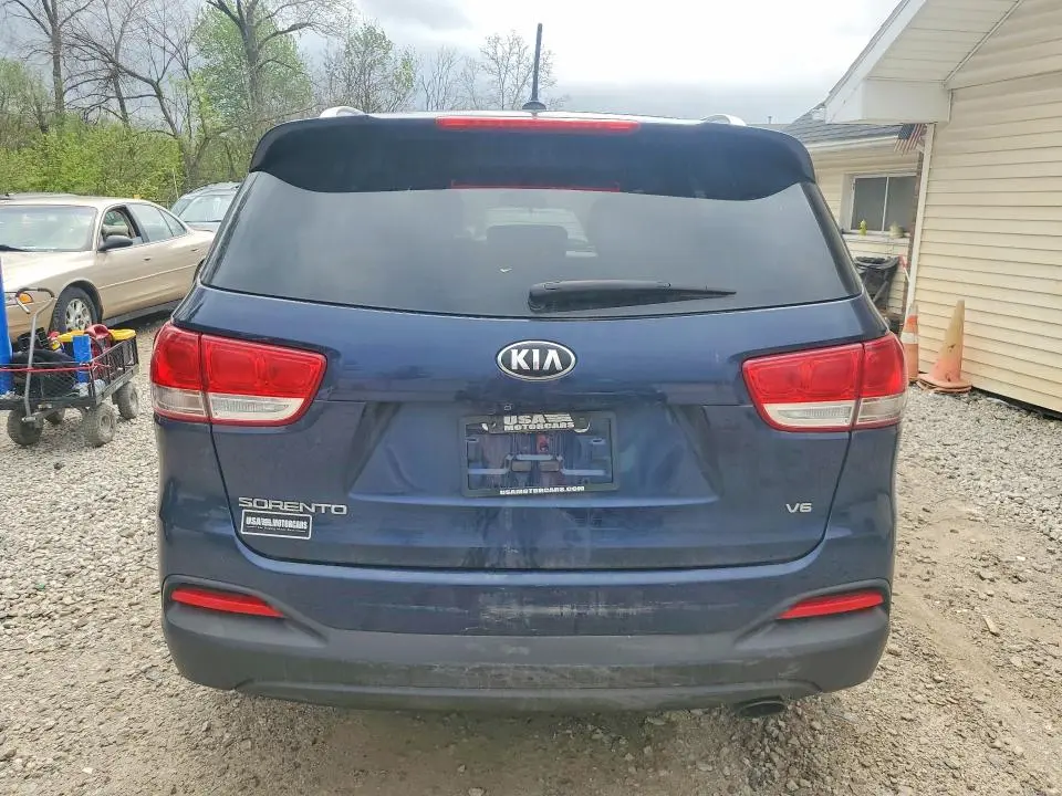 2017 KIA SORENTO LX V6  