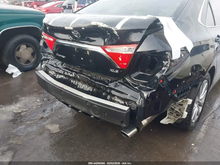 2017 TOYOTA CAMRY XLE