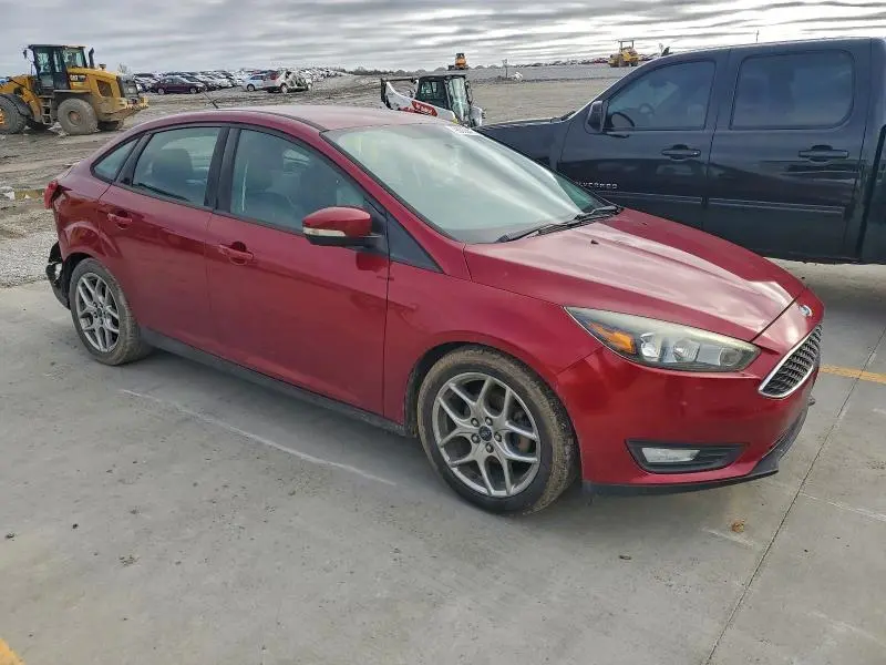 2015 FORD FOCUS SE  