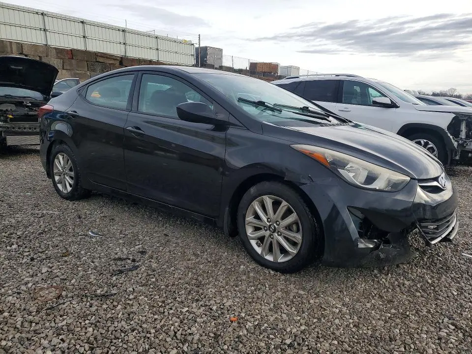 2015 HYUNDAI ELANTRA SE  