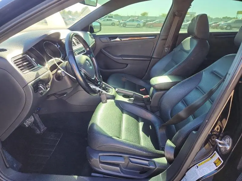 2018 VOLKSWAGEN JETTA SPORT  