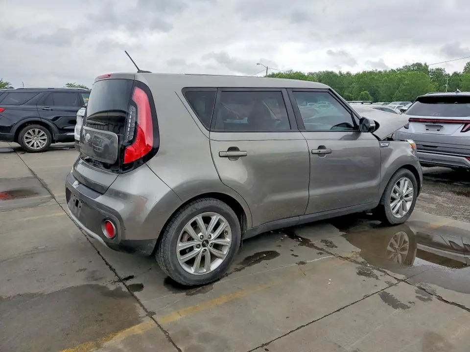 2019 KIA SOUL +  