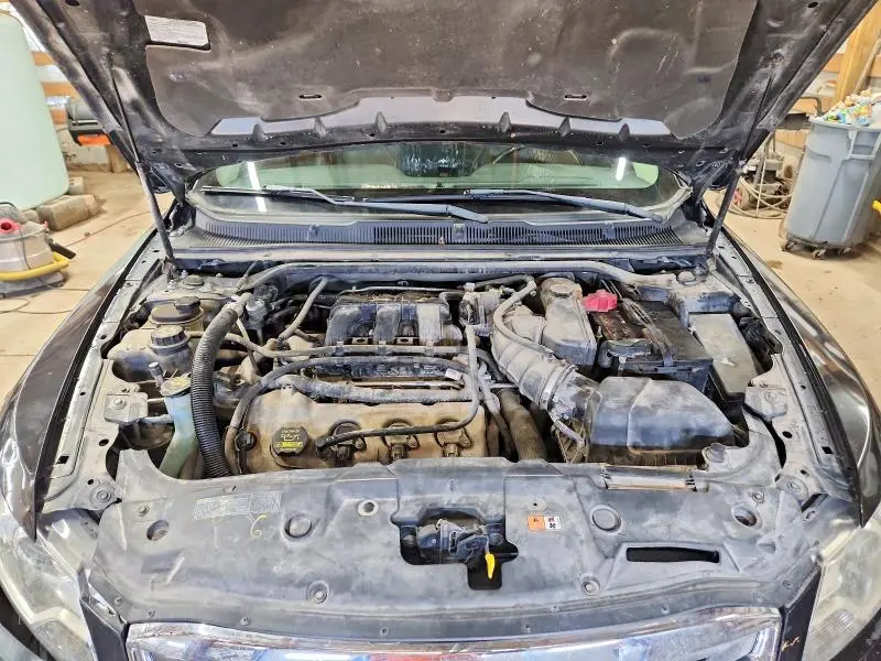 2011 FORD TAURUS LIMITED  